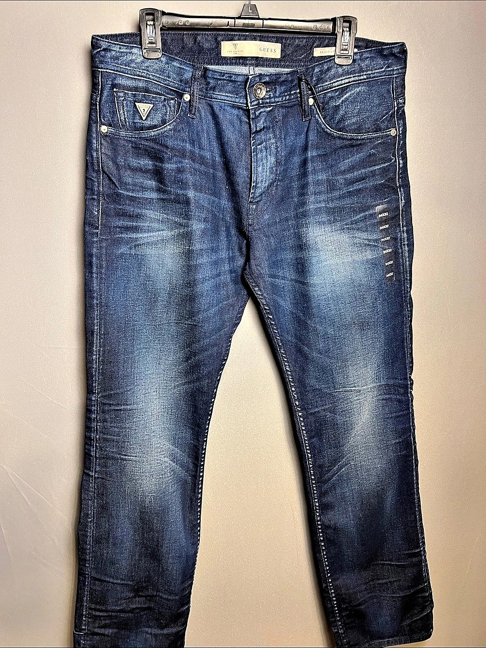 GUESS Men's Regular Straight Fit Jeans 34x32 Blue Denim NWT